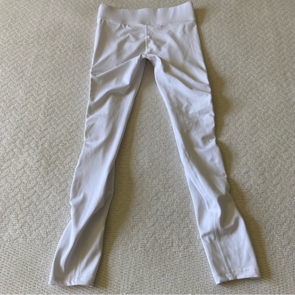 Carbon38 Sayang Tanjung Macrame White Leggings - Picture 8 of 10